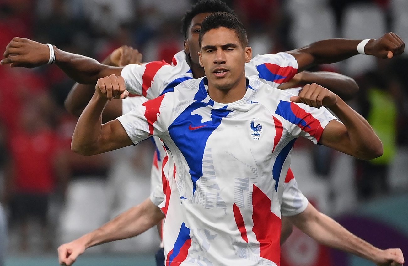  France's defender Raphael Varane warms up ahead of the World Cup Group D match between Tunisia and France in Al Rayyan, Qatar on November 30, 2022. Photo: AFP