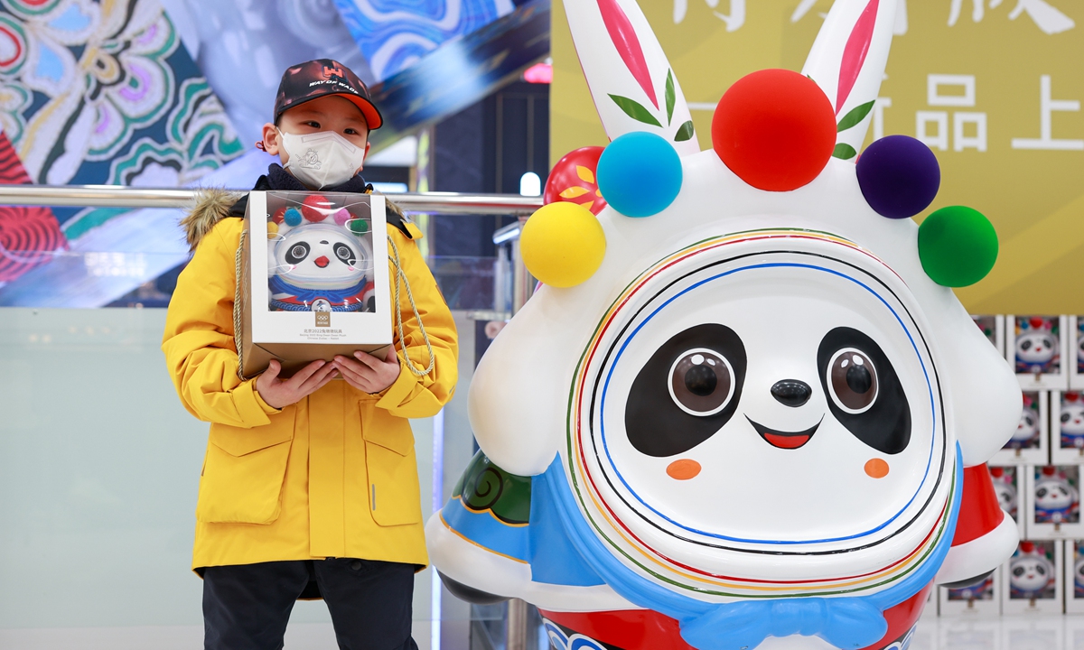 As the Chinese zodiac Year of the Rabbit approaches, Bing Dwen Dwen, mascot of the Beijing 2022 Winter Olympics, puts on new clothes to welcome the new year. The new image of Bing Dwen Dwen published on December 28, 2022 shows it dressed as Lord Rabbit, or Tu'er Ye, a Beijing local icon symbolizing happiness and good luck. Photo: VCG 