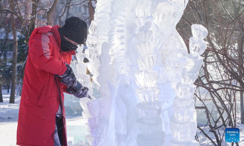 A prize-winning ice sculpture is seen during a national college students' ice sculpture contest in Harbin, northeast China's Heilongjiang Province, Dec. 31, 2022. The contest concluded here Saturday. (Xinhua/Wang Song)