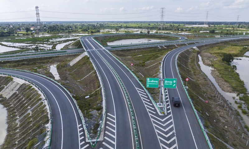 This aerial photo taken on Oct. 28, 2022 shows the Phnom Penh-Sihanoukville (PPSHV) Expressway in Kampong Speu Province, Cambodia.(PPSHV Expressway/Handout via Xinhua)