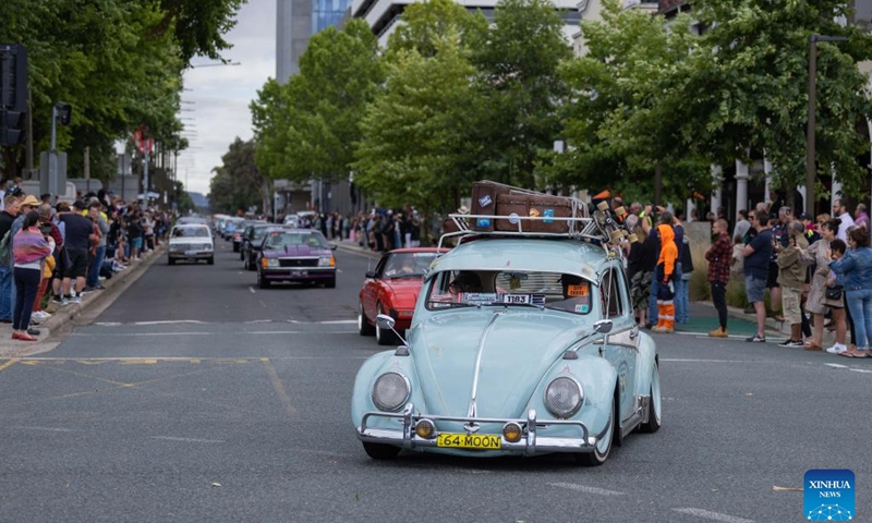 Cars take part in a city cruise during the Summernats car festival in Canberra, Australia, Jan. 5, 2023. The 35th Summernats car festival kicked off here on Thursday.(Photo: Xinhua)