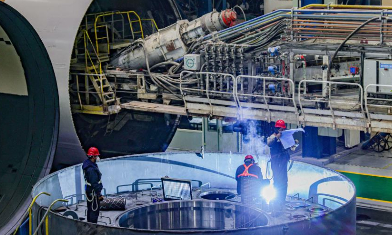 Workers conduct welding at a workshop of Northern Heavy Industries Group Co., Ltd. in Shenyang, northeast China's Liaoning Province, Jan. 13, 2023. Photo: Xinhua