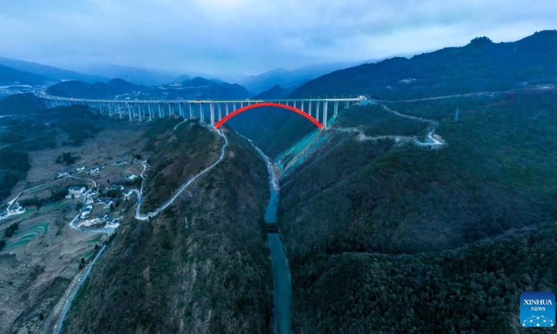 This aerial photo taken on Feb. 2, 2023 shows the Dafaqu grand bridge of Renhuai-Zunyi expressway in southwest China's Guizhou Province. Photo: Xinhua