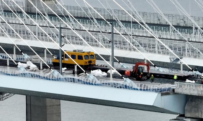 This photo taken on Feb. 4, 2023 shows the Quanzhou Bay cross-sea bridge, a part of the Fuzhou-Xiamen high-speed railway, in southeast China's Fujian Province. Photo: Xinhua