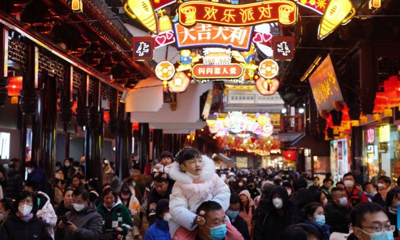 People visit Yuyuan Garden in east China's Shanghai, Feb. 3, 2023. The Lantern Festival, the 15th day of the first month of the Chinese lunar calendar, falls on Feb. 5 this year. Various activities were held at Yuyuan Garden to welcome the upcoming festival. Photo: Xinhua