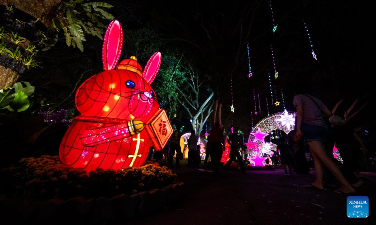 People visit a lantern fair for the Chinese Lunar New Year in Jenjarom, Malaysia, Jan 19, 2023. Photo:Xinhua