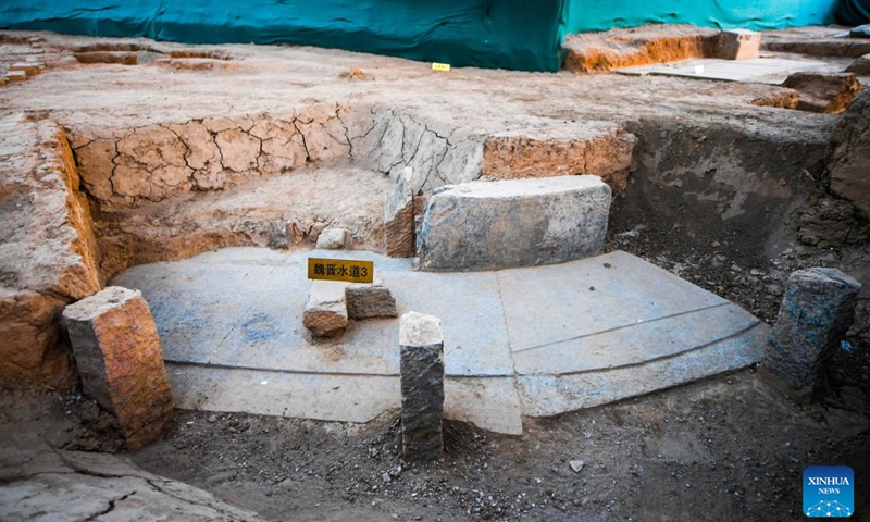 This photo taken on Jan. 6, 2023 shows the ruins of water channels dating back to the Wei and Jin dynasties (220-420) in Luoyang city site in Luoyang, central China's Henan Province. The ancient capital Luoyang site in today's Henan Province has recently discovered over 80 meters of water channels dating back to the Wei and Jin dynasties (220-420). Photo: Xinhua