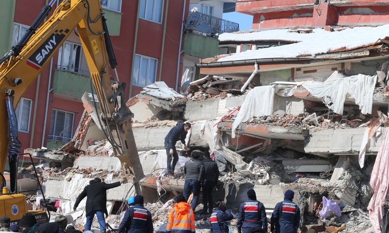 Rescue work for survivors continues on 3rd day of Türkiye's quake ...