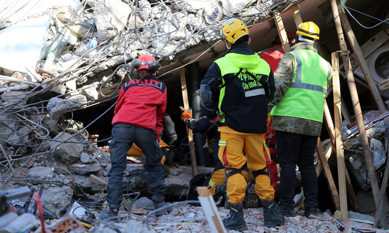 Hopes fade for finding quake survivors as death toll surpasses 17,000 ...