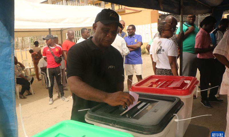 A man casts his vote at a polling station in Ikeja, Lagos state, Nigeria, on Feb. 25, 2023. Nigeria's presidential and parliamentary elections kicked off Saturday as voters went to the polls nationwide to elect a new president and members of the national assembly. (Photo by Emma Osodi/Xinhua)