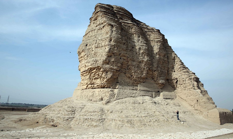 Photo shows the grand ziggurat in the archeological site of Dur Kurigalzu, west of Baghdad, Iraq, on March 5, 2023.(Photo: Xinhua)