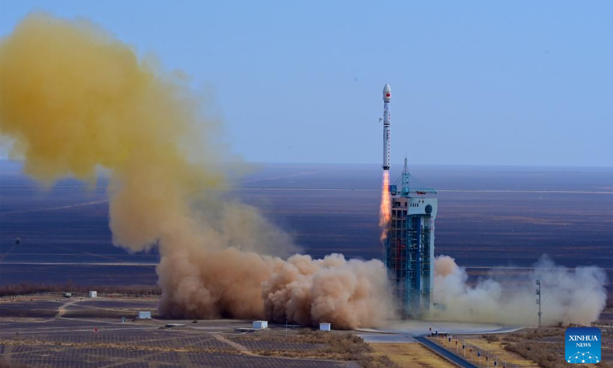 A Long March-4C rocket carrying the Yaogan-34 04 satellite blasts off from the Jiuquan Satellite Launch Center in northwest China on March 31, 2023. China successfully sent a new remote sensing satellite of the Yaogan-34 series into space from the Jiuquan Satellite Launch Center in northwest China at 2:27 pm (Beijing Time) on Friday. Photo:Xinhua