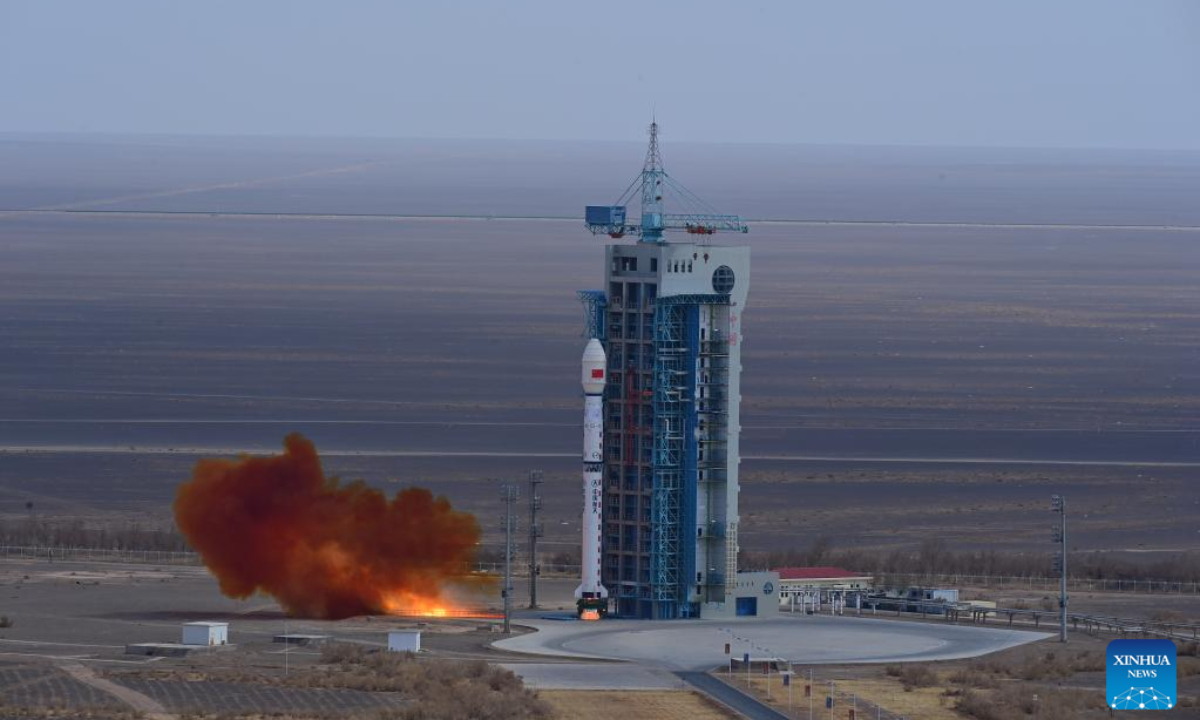 A Long March-4C rocket carrying the Yaogan-34 04 satellite blasts off from the Jiuquan Satellite Launch Center in northwest China on March 31, 2023. China successfully sent a new remote sensing satellite of the Yaogan-34 series into space from the Jiuquan Satellite Launch Center in northwest China at 2:27 pm (Beijing Time) on Friday. Photo:Xinhua