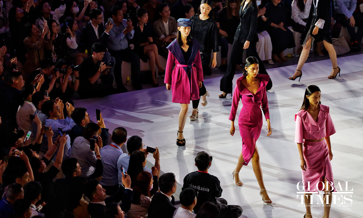 Fashion week kicks off at Hainan expo - Global Times