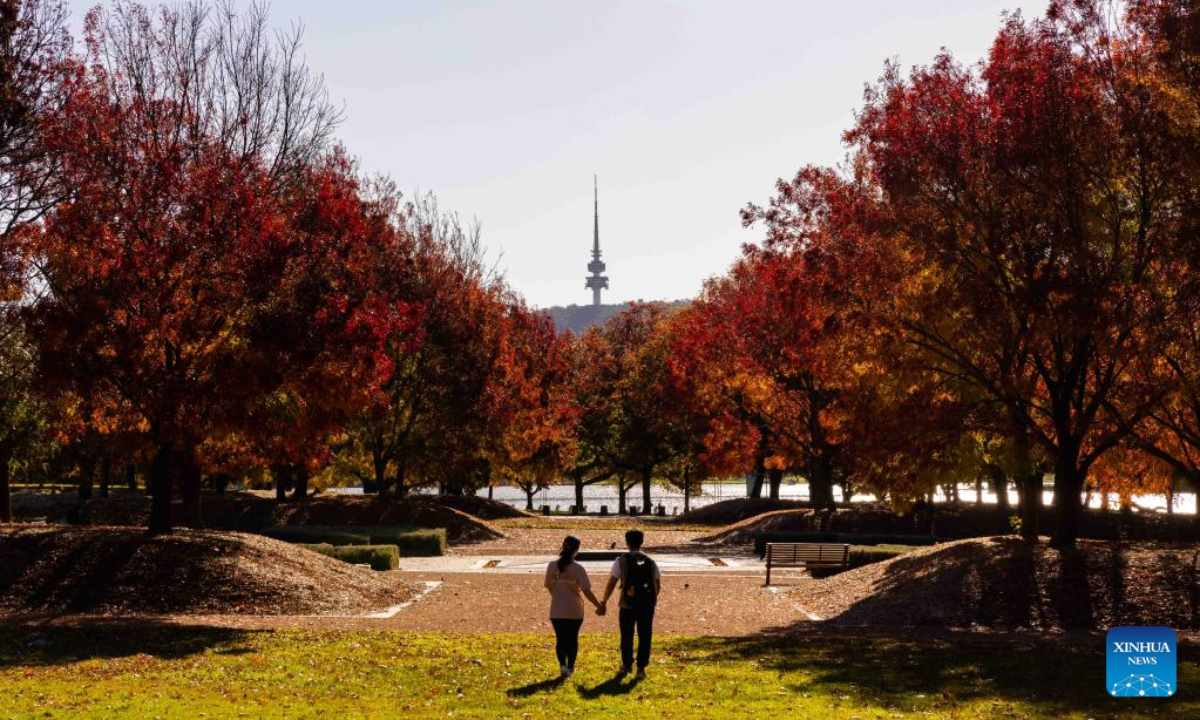 This photo taken on May 5, 2023 shows autumn scenery of Lake Burley Griffin in Canberra, Australia. Photo:Xinhua