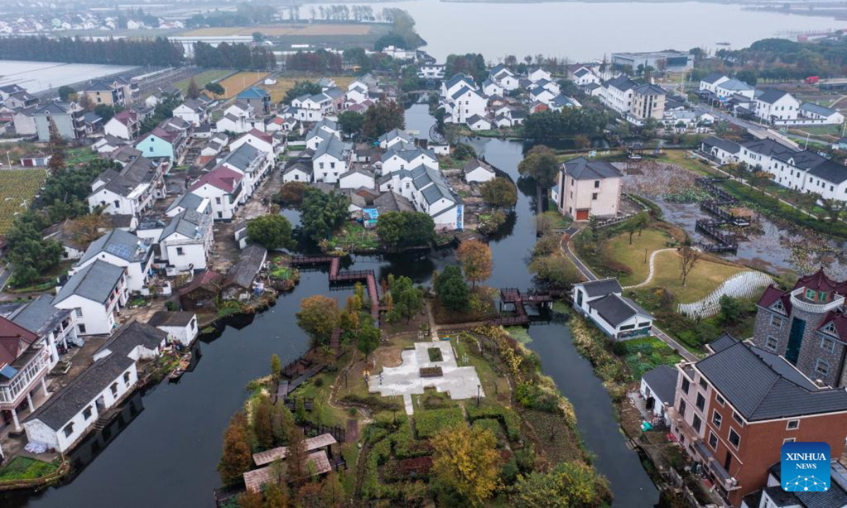 This aerial photo taken on Nov. 22, 2022 shows the Linglongwan in Shengfeng Village of Xiuzhou District of Jiaxing City, east China's Zhejiang Province. Photo:Xinhua