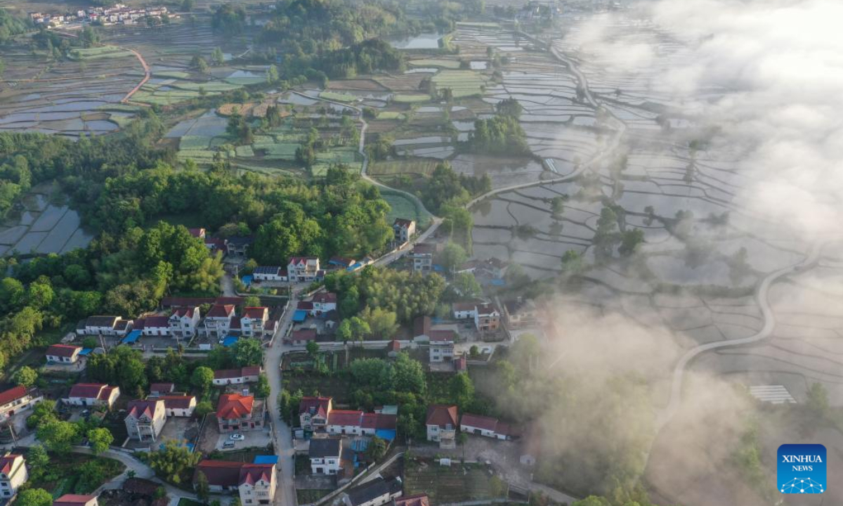 This aerial photo taken on April 27, 2023 shows a morning view of Sanshan Village in Jingde County of Xuancheng, east China's Anhui Province. Photo:Xinhua