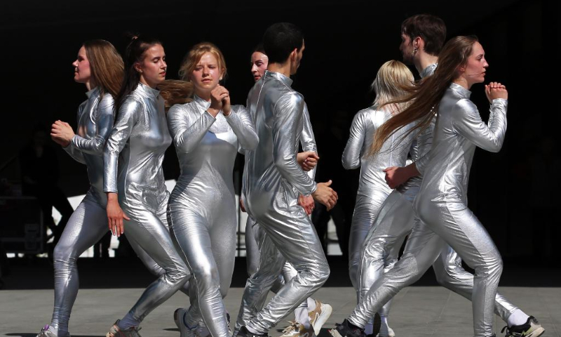 Artists perform Alien at International Contemporary Dance Festival in  Lithuania - Global Times