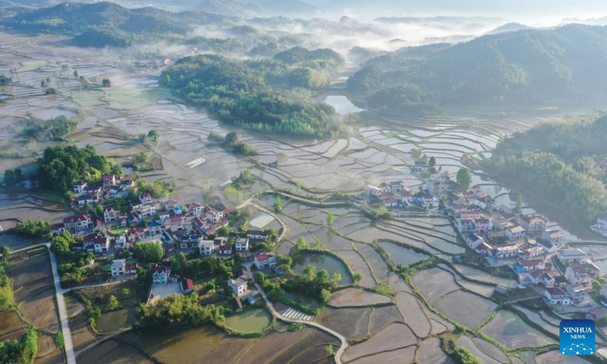 This aerial photo taken on April 27, 2023 shows a morning view of Sanshan Village in Jingde County of Xuancheng, east China's Anhui Province. Photo:Xinhua