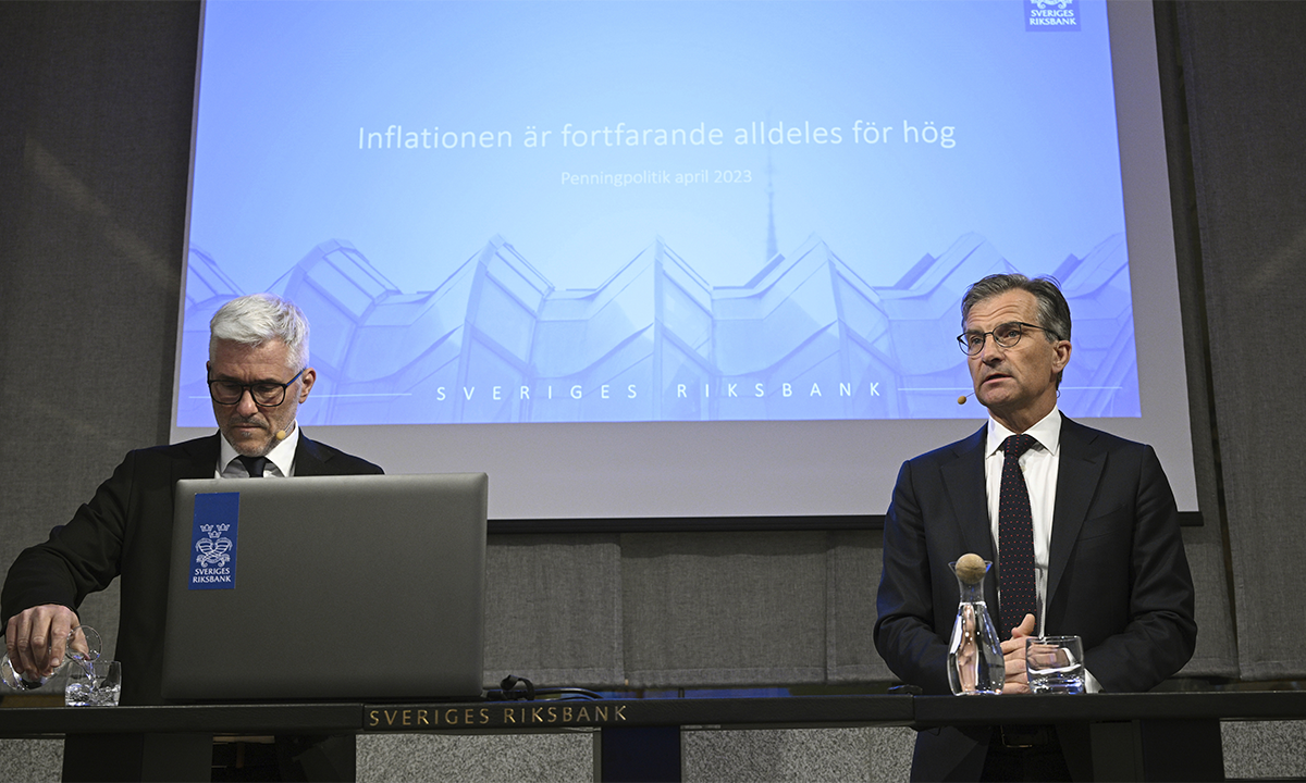 Deputy Head of the Monetary Policy Department of Sweden's Central Bank Mattias Erlandsson (left) and Sweden's Central Bank governor Erik Thedéen speak during a press meeting, in Stockholm, on April 26, 2023. Sweden's central bank raised its key interest rate by half a percentage point to 3.5 percent, saying inflation is still far too high and underlying inflation has been much higher than expected. Photo: VCG