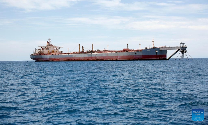 The FSO Safer vessel is seen at Ras Issa port in Hodeidah province, Yemen, on May 30, 2023. A United Nations (UN) ship arrived on Tuesday at the site of the floating storage and offloading (FSO) Safer vessel, a decaying super oil tanker, off the coast of Ras Issa, Hodeidah in western Yemen.(Photo: Xinhua)