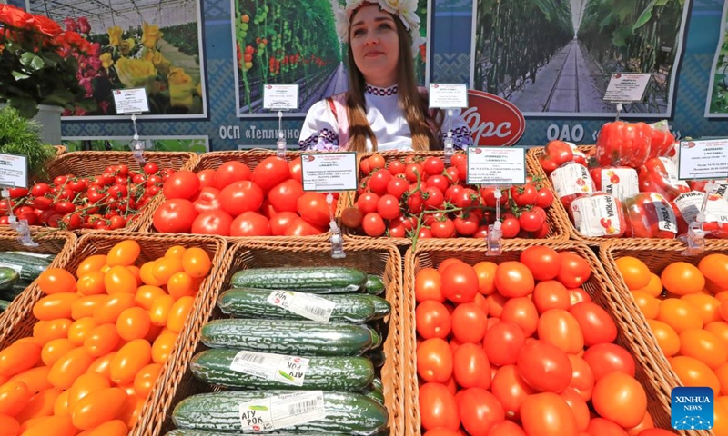 Fresh vegetables are displayed at an international agricultural exhibition in the Great Stone China-Belarus Industrial Park in Minsk, Belarus, June 6, 2023. The exhibition opened here on Tuesday.(Photo: Xinhua)