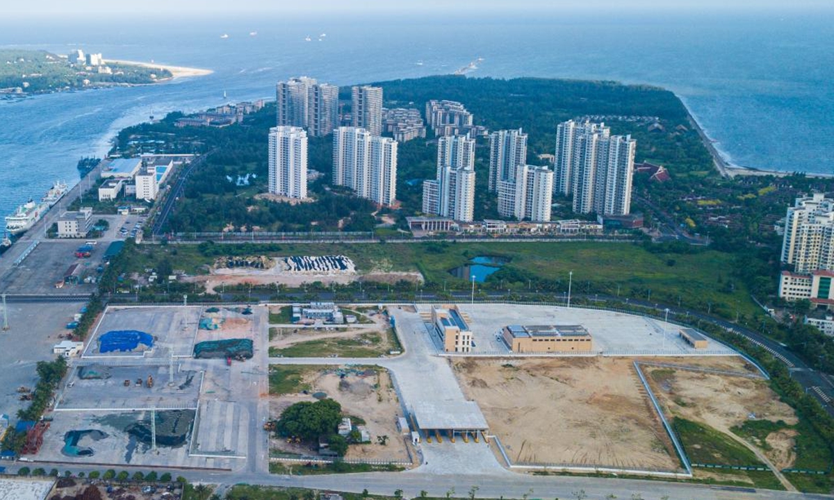 This aerial photo shows a view of the independent customs operations project in Qinglan Port of Wenchang, south China's Hainan Province, June 20, 2023. Construction of necessary infrastructures have been completed at the independent customs operations project in Qinglan Port of Wenchang.(Xinhua/Pu Xiaoxu)