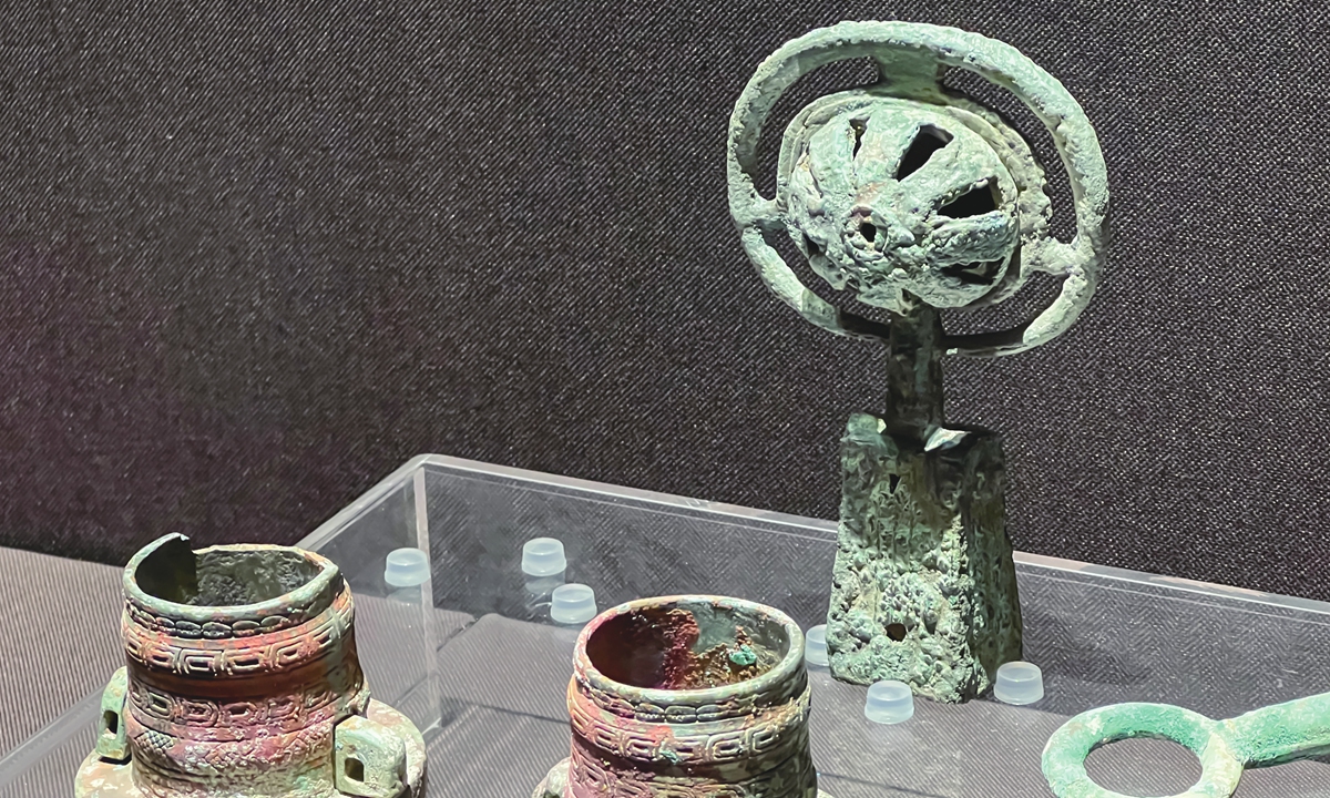 In the exhibition hall of Zhengzhou Museum in Zhengzhou, Central China's Henan Province, a cultural relic from more than 2,000 years ago resembles a handheld small electric fan, which attracts many visitors' attention and becomes popular on social media platforms on July 3, 2023.  Photo: IC