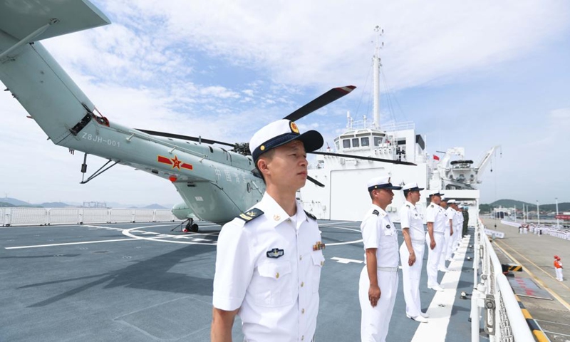 Soldiers stand at attention on Chinese naval hospital ship Peace Ark at a port in Zhoushan, east China's Zhejiang Province, July 3, 2023.(Photo: Xinhua)