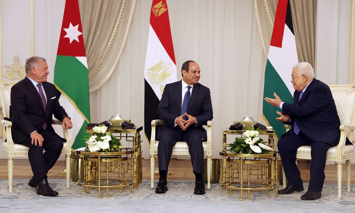 Egyptian President Abdel Fattah al-Sisi (center), Palestinian President Mahmoud Abbas (right) and King of Jordan Abdullah II attend a trilateral summit in El Alamein, Egypt on August 14, 2023 to discuss regional, international, and Arab world issues Photo: VCG