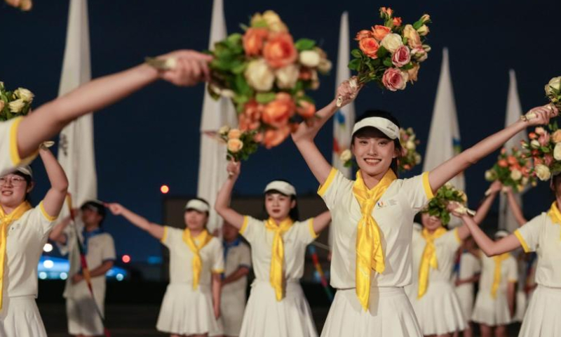 A welcoming ceremony is held upon the arrival of Georgian Prime Minister Irakli Garibashvili in Chengdu, capital city of southwest China's Sichuan Province, July 26, 2023.

Garibashvili on Wednesday arrived in Chengdu to attend the opening ceremony of the 31st summer edition of the FISU World University Games and visit China. (Xinhua/Jiang Hongjing)