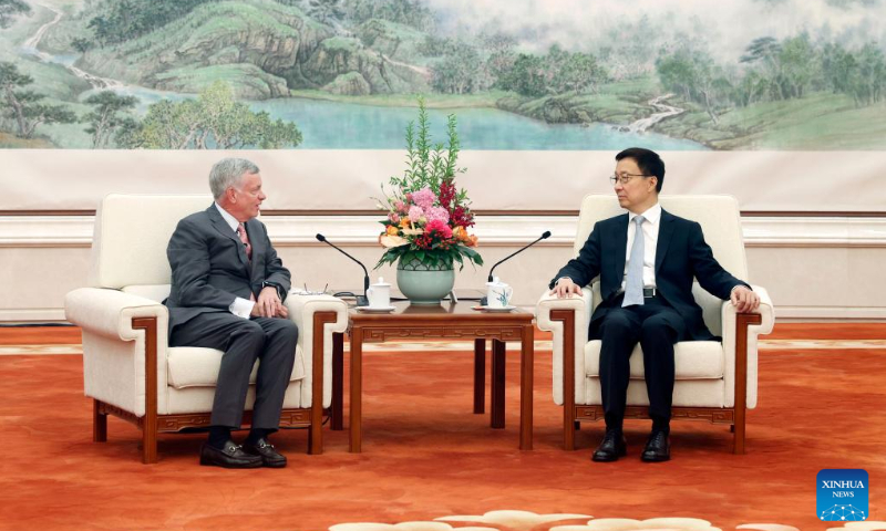 Chinese Vice President Han Zheng meets with Executive Chairman of Visa Al Kelly in Beijing, capital of China, July 26, 2023. Photo: Xinhua