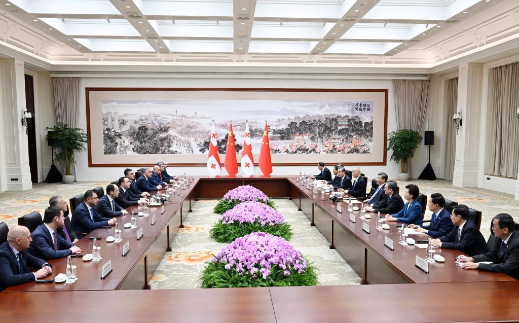 Chinese President Xi Jinping meets with Georgian Prime Minister Irakli Garibashvili in Chengdu, capital city of southwest China's Sichuan Province, July 28, 2023. Garibashvili is in Chengdu to attend the opening ceremony of the 31st summer edition of the FISU World University Games and visit China. Photo:Xinhua