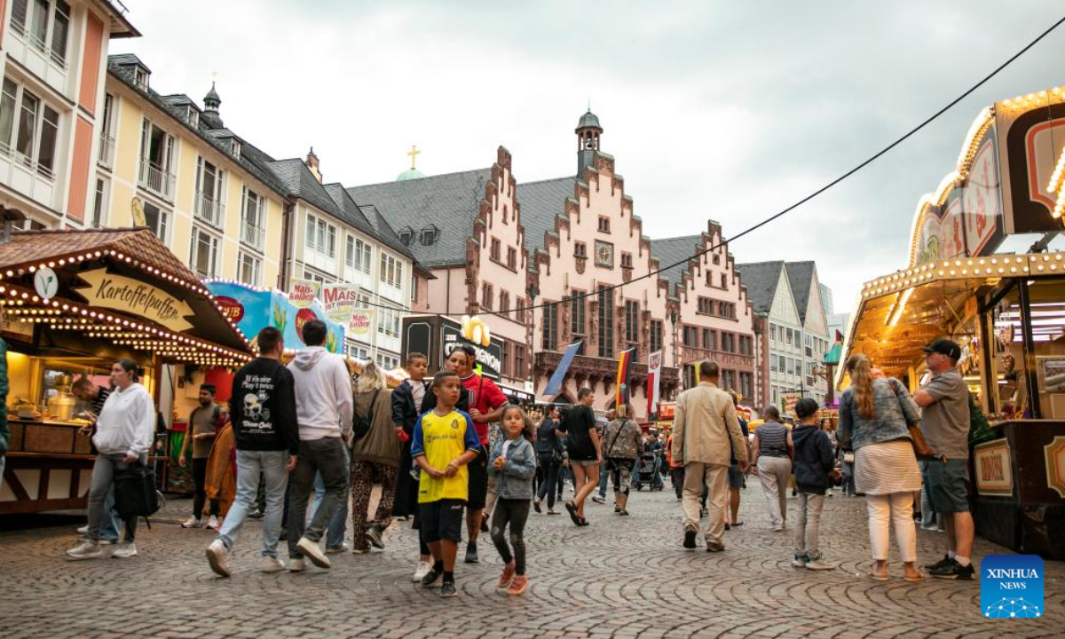 People enjoy themselves at the site of Main Festival in Frankfurt, Germany, Aug 4, 2023. The Main Festival is one of Frankfurt's oldest and most traditional folk fairs. Photo:Xinhua