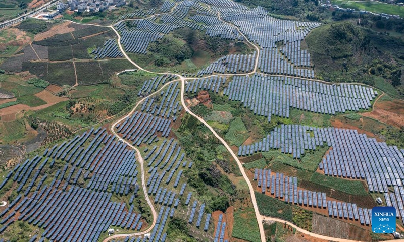 This aerial photo taken on July 5, 2023 shows roads in Xinqiao Township, Anlong County, southwest China's Guizhou Province.

In recent years, Guizhou Province has continued to promote the construction of rural roads, boosting local economy. (Xinhua/Tao Liang)