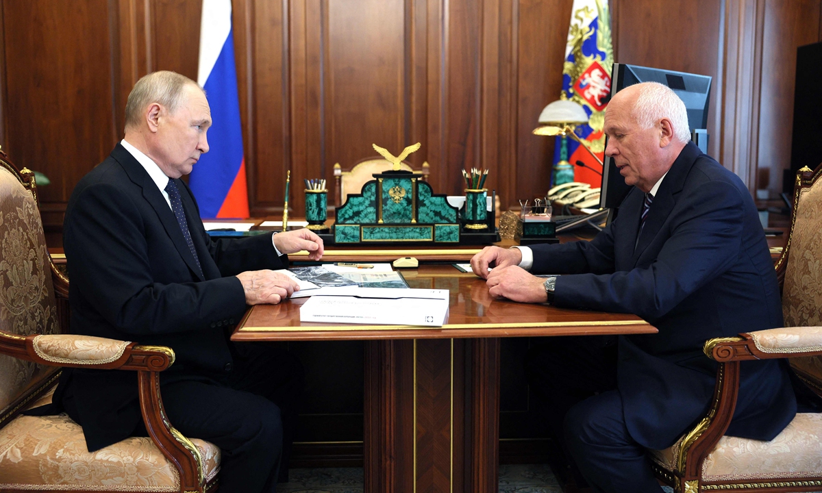 Russian President Vladimir Putin meets Russia's state-owned defence corporation Rostec CEO Sergei Chemezov at the Kremlin in Moscow on August 7, 2023. Russia?doubled the production of?fighter jets and helicopters?in 2022, and Putin urge Chemezov to increase the production of drones. Photo: VCG