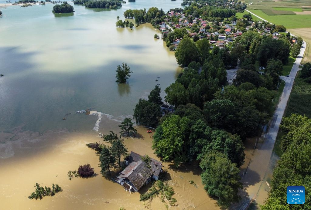 This aerial photo taken on Aug. 8, 2023 shows flooded houses after heavy rainfall near Koprivnica, Croatia.(Photo: Xinhua)