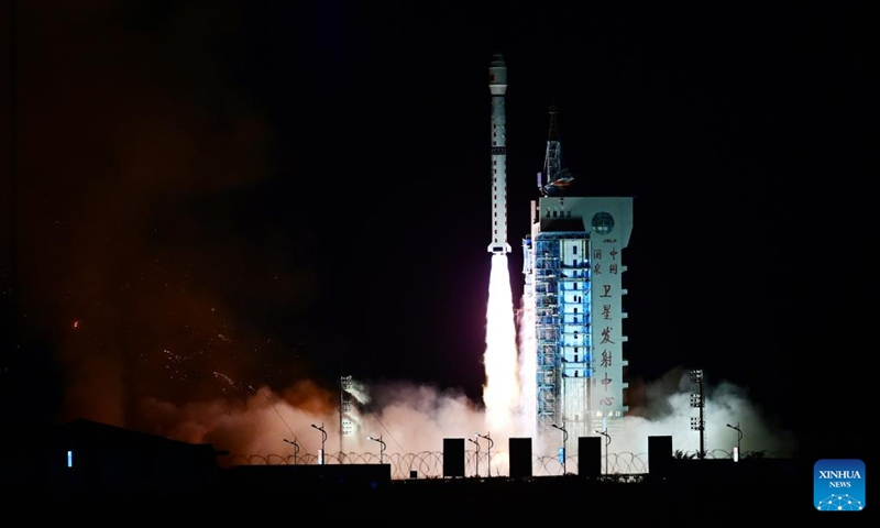 A Long March-4C carrier rocket carrying a new Earth observation satellite blasts off from the Jiuquan Satellite Launch Center in northwest China on Aug. 21, 2023. The satellite, Gaofen-12 04, was launched at 1:45 a.m. (Beijing Time) and has entered the planned orbit successfully. Photo: Xinhua