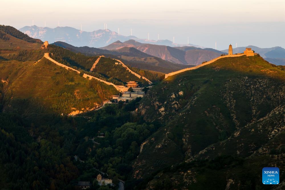 This photo taken on Aug. 30, 2023 shows the Yanmen Pass in Daixian County, north China's Shanxi Province. The Yanmen Pass is a famed part of the Great Wall. The Great Wall, a UNESCO World Heritage Site, consists of many interconnected walls, some dating back 2,000 years.(Photo: Xinhua)