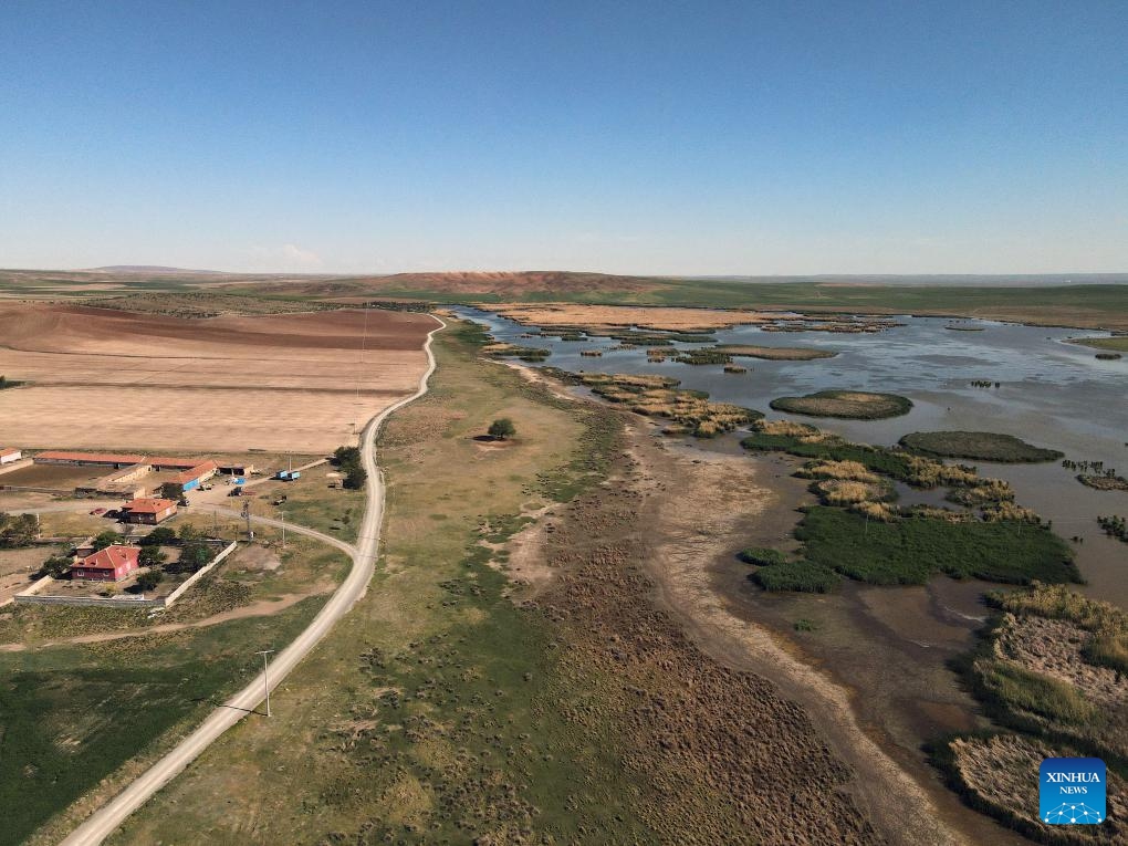 This aerial photo taken on Sept. 5, 2023 shows a part of Duden Lake in Ankara, Türkiye. Türkiye is poised to experience above-average temperatures in September this year, following a summer plagued by a series of heat waves attributed to climate change, said scientists.(Photo: Xinhua)