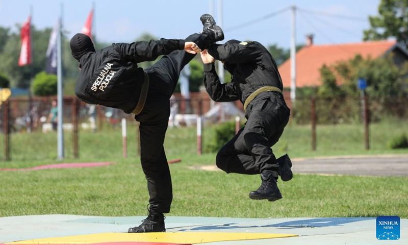 Members of the Lucko Anti-terrorist Unit take part in a demonstration exercise in Zagreb, Croatia, on Sept. 7, 2023. The 33rd anniversary of the founding of the Croatian special police Lucko anti-terrorist unit was celebrated here on Thursday.(Photo: Xinhua)