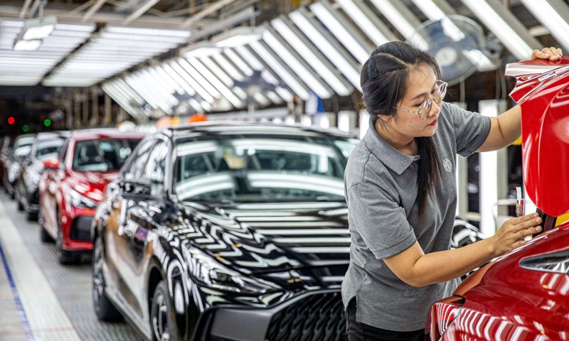 A worker works at the SAIC Motor-CP manufacturing plant in Chonburi, Thailand, Sept. 8, 2023. Photo: Xinhua