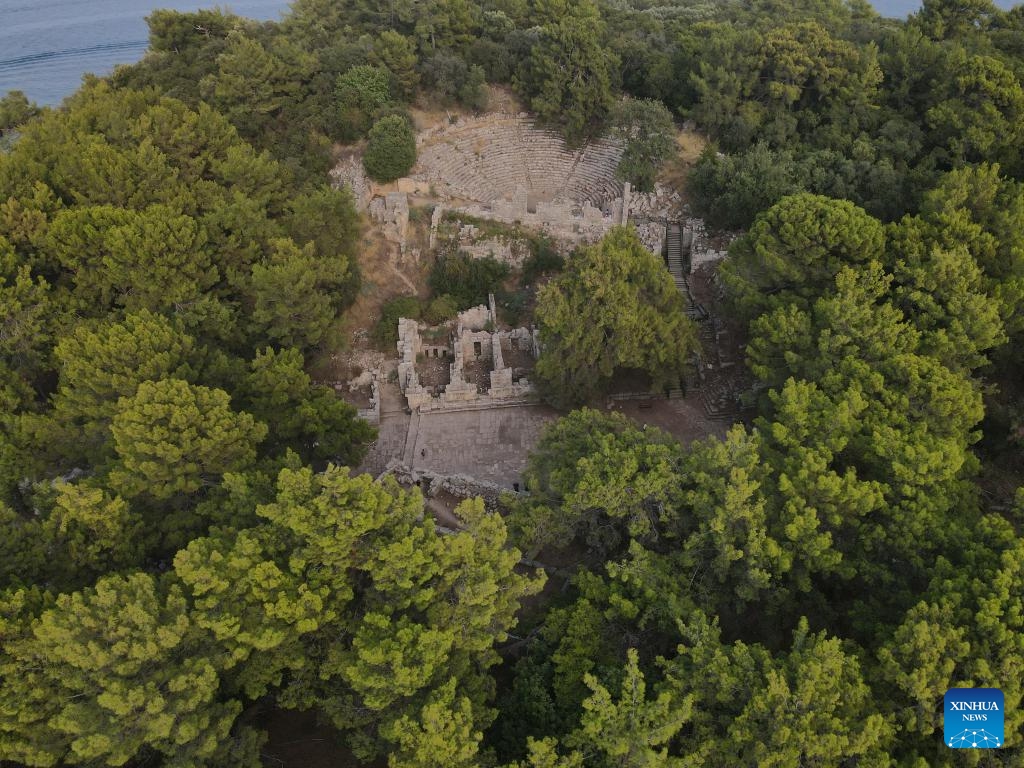 This aerial photo taken on Sept. 10, 2023 shows the ruins of the ancient city Phaselis in Antalya, Türkiye.(Photo: Xinhua)