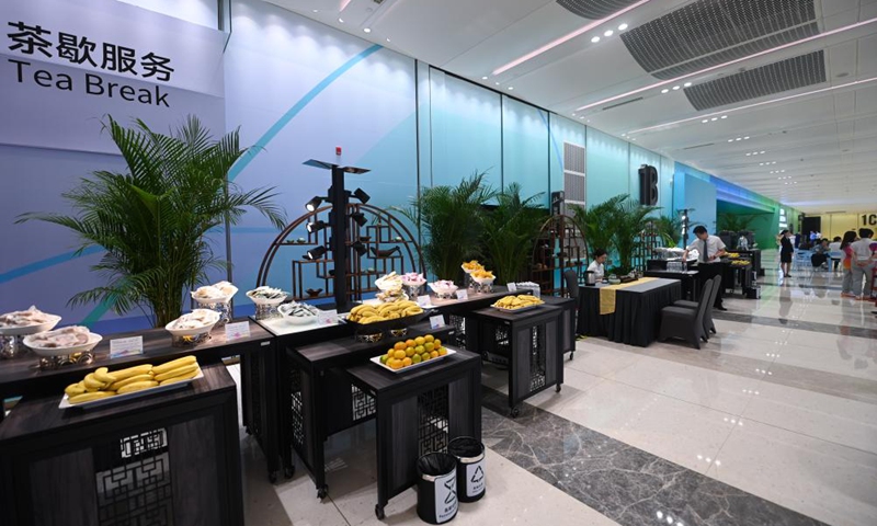 Photo taken on Sept. 1 shows the tea break area inside the Main Media Center of the Hangzhou Asian Games. Photo: Xinhua