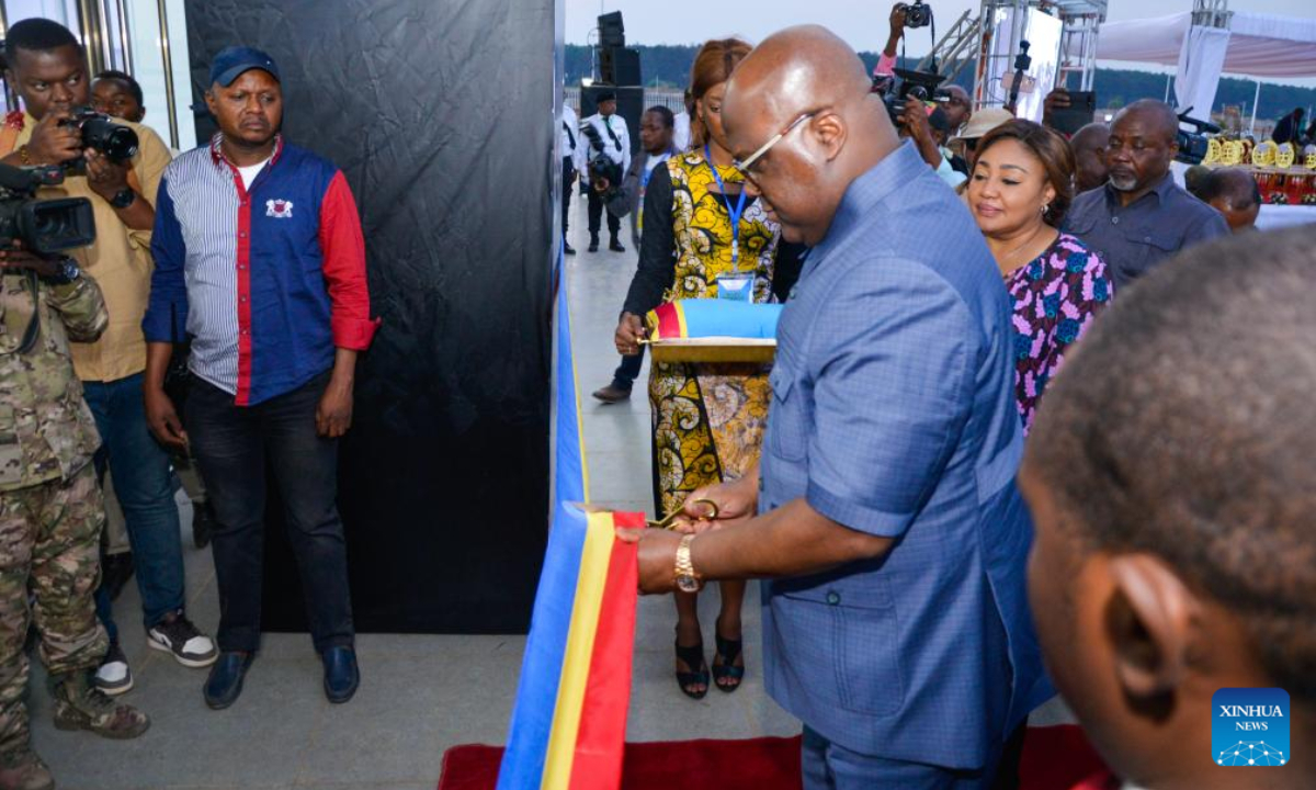 President of the Democratic Republic of the Congo Felix Tshisekedi cuts the ribbon to inaugurate the Sakania dry port in Haut-Katanga province, the Democratic Republic of the Congo, Oct 3, 2023. President of the Democratic Republic of the Congo (DRC) Felix Tshisekedi on Tuesday inaugurated the Sakania dry port in the DRC, a Chinese-built megaproject and currently the largest of its kind in Central Africa. Photo:Xinhua