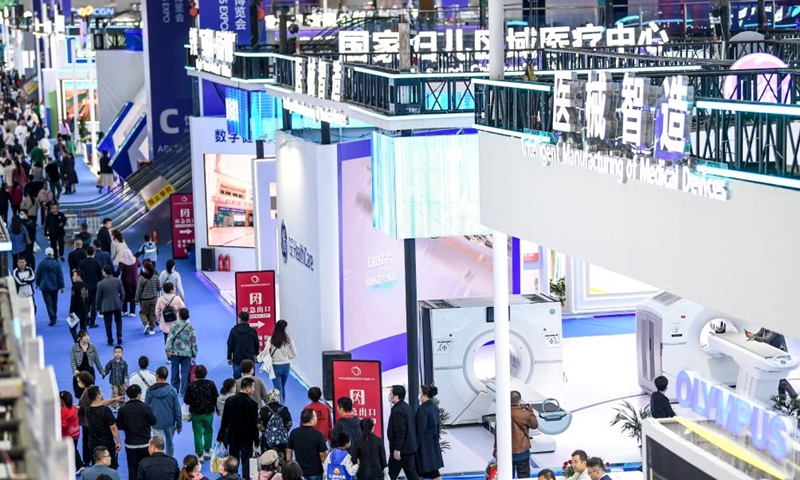 People visit the healthcare exhibition area during the sixth China-Arab States Expo in Yinchuan, northwest China's Ningxia Hui Autonomous Region, Sept. 23, 2023.

In recent years, Ningxia has deepened exchanges and cooperation in medical personnel and academics with Arab countries. The two sides have made efforts to build the Internet plus healthcare platform, bringing their cooperation in health care sector to a higher level. (Xinhua/Feng Kaihua)