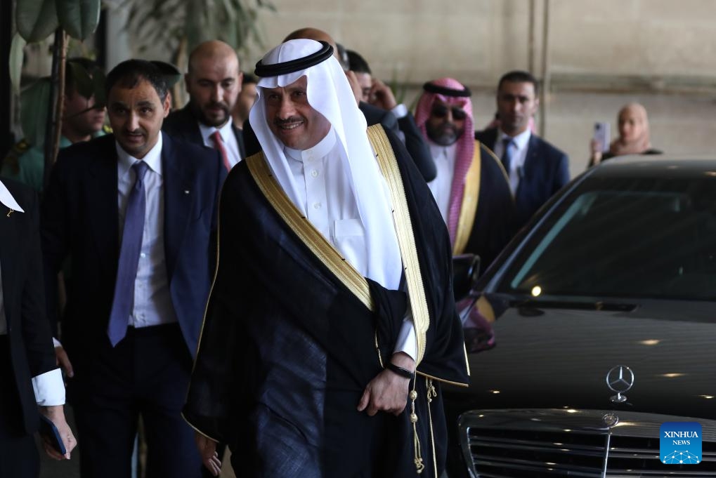 Saudi ambassador to Palestine Naif bin Bandar Al-Sudairi (Front) arrives at the Palestinian foreign ministry headquarters in the West Bank city of Ramallah, on Sept. 26, 2023.(Photo: Xinhua)