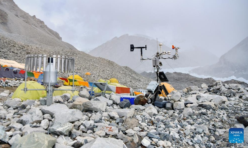 This photo taken on Sept. 29, 2023 shows an automatic meteorological station set up at the altitude of 5,700 meters on Mount Cho Oyu. A meteorological monitoring system of Mount Cho Oyu, consisting of 5 automatic meteorological stations, has been established. (Xinhua/Jigme Dorje)

