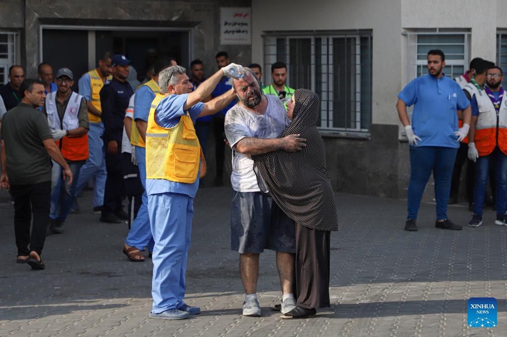 A man injured in an Israeli airstrike is treated at a hospital in Gaza City, on Oct. 9, 2023. The death toll and injuries from Israeli attacks on the Gaza Strip have risen to 687 and 3,726, respectively, according to the latest update by the Palestinian Health Ministry on Monday. The death toll from Hamas' weekend surprise attack on southern Israel rose to more than 900, Israel's state-owned Kan TV reported on Monday.(Photo: Xinhua)