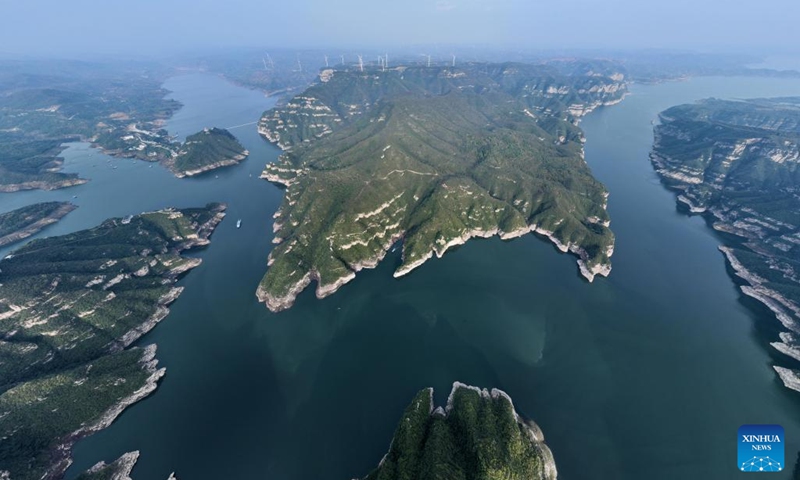 This aerial photo taken on Oct. 8, 2023 shows the scenery of a canyon located upstream of Xiaolangdi water conservancy project on the Yellow River in Jiyuan City, central China's Henan Province.(Photo: Xinhua)